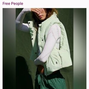 New sight seeing puffer vest